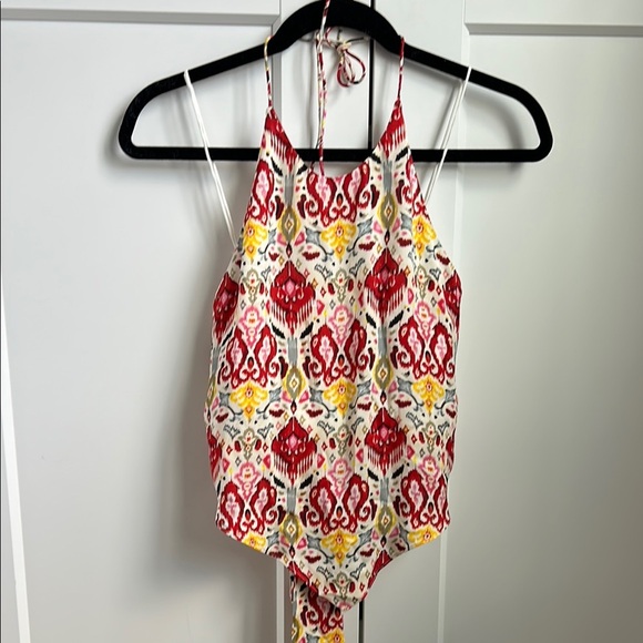Alice + Olivia Patterned Handkerchief Halter Top | Large - Picture 5 of 7